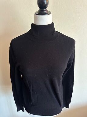 H&M Black Turtleneck Sweater - Slim Fit Knit